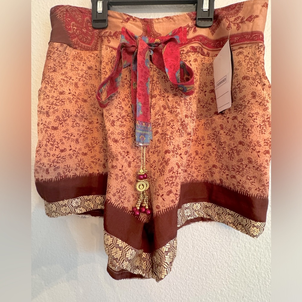 Junglee Bohemian Floral Women's Shorts